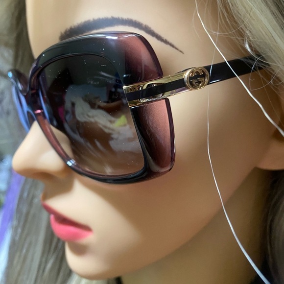 Chic Black Sunglasses